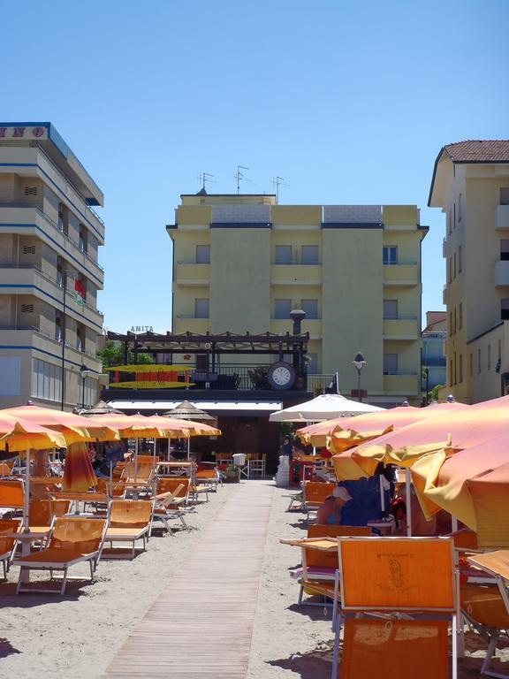 Hotel Sandra Gatteo a Mare Ngoại thất bức ảnh
