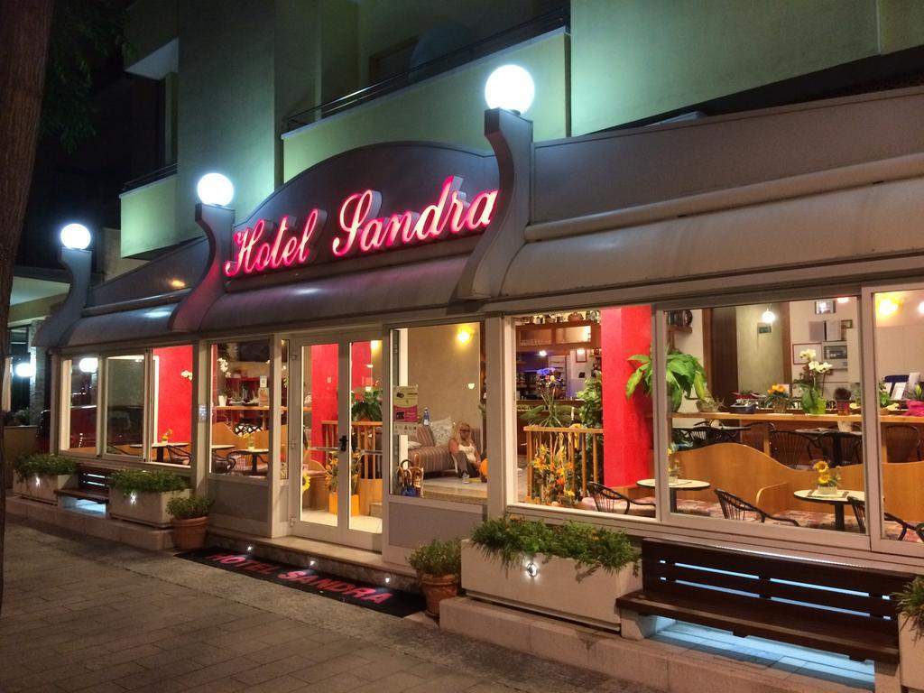Hotel Sandra Gatteo a Mare Ngoại thất bức ảnh