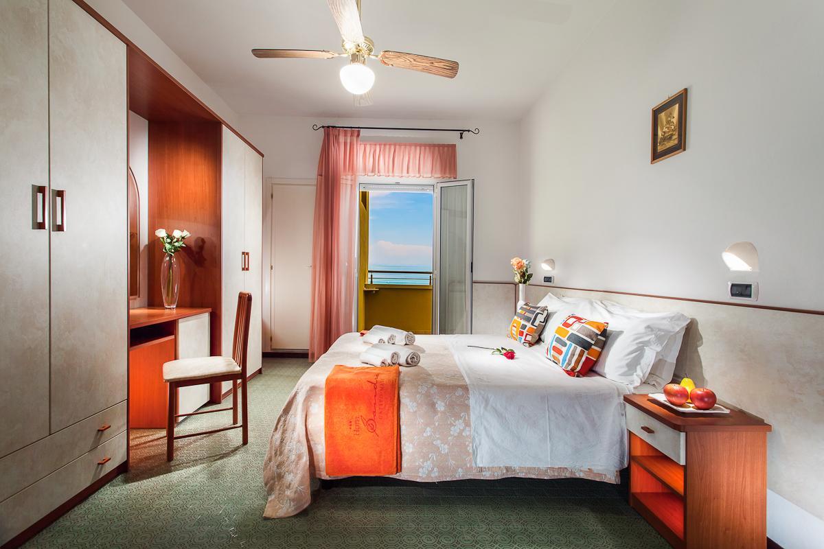 Hotel Sandra Gatteo a Mare Ngoại thất bức ảnh